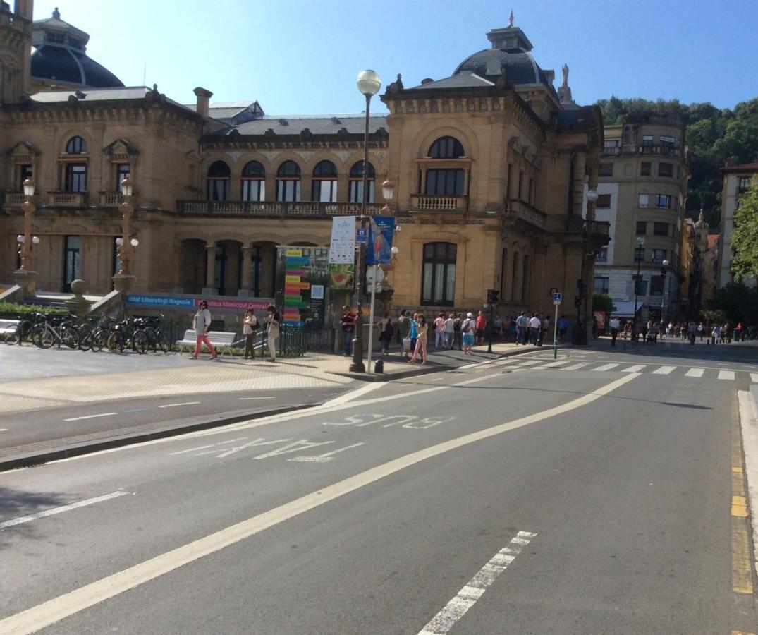 Apartament Alderdi Eder San Sebastián Zewnętrze zdjęcie